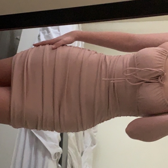 super cute light pink dress - Picture 2 of 2